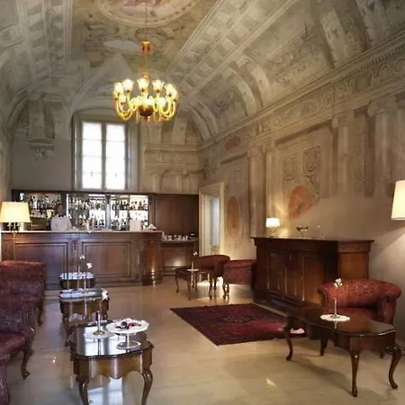 Fenaroli Palace 4*