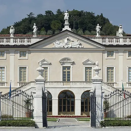 Fenaroli Palace