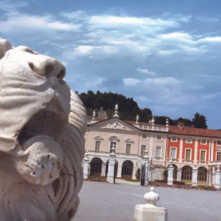 Fenaroli Palace