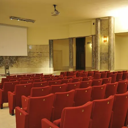 Fenaroli Palace מלון
